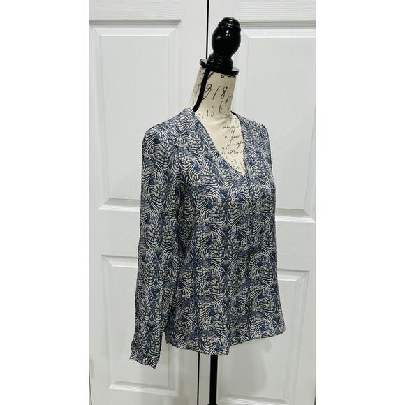 Comptoir Des Cotonniers 100% Silk Long Sleeve Blue Gray V-Neck Blouse Top Sze XS - Picture 4 of 6